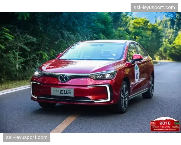 赛事车辆能源监控系统正实时预警摆渡大车的续航